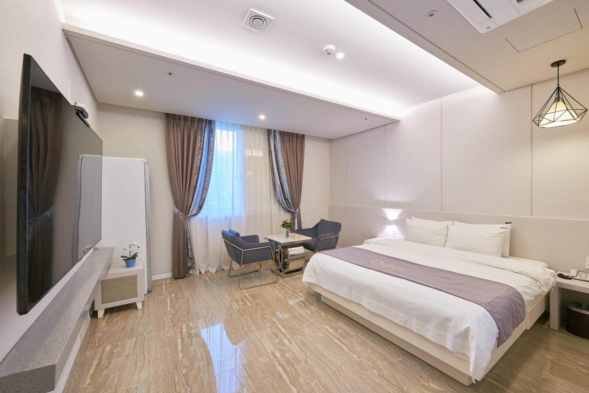 Dubai Hotel Gwangju Metropolitan City Exterior foto