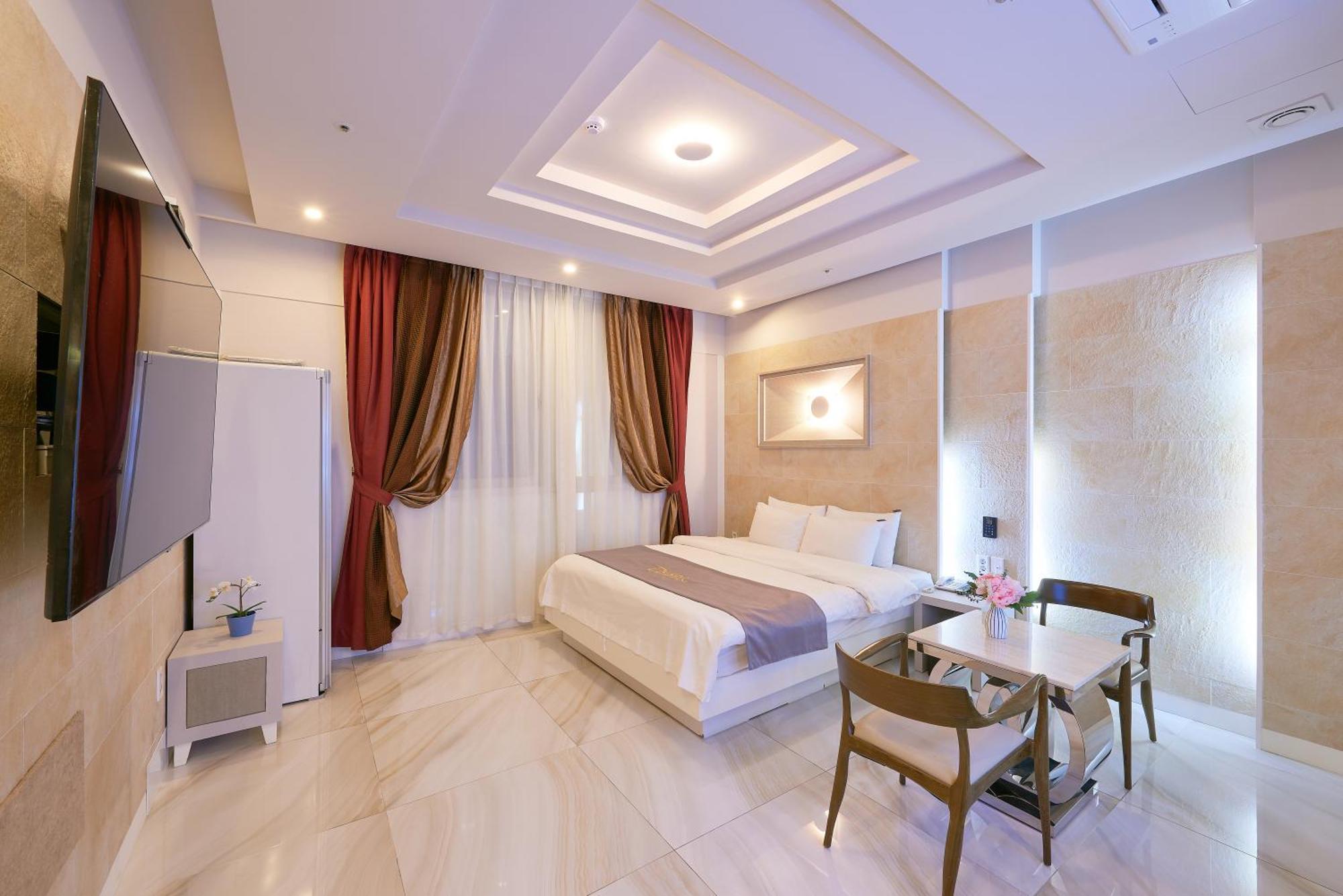 Dubai Hotel Gwangju Metropolitan City Exterior foto
